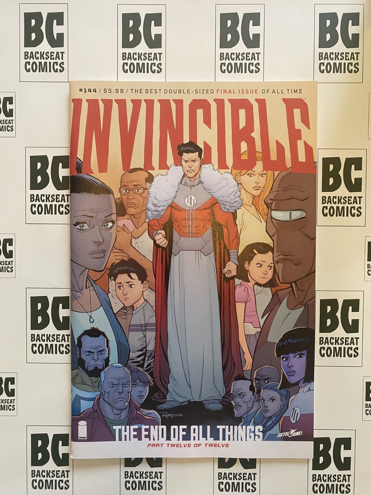 The Compleat Imbiber 英語版 INVINCIBLE # 144 Cover A (1st Print 2018 Image Comics) – Backseat